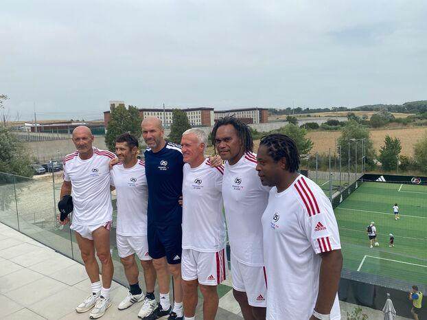 赛事赛程-法国世界杯首冠25周年庆祝：齐达内做东和德尚重聚