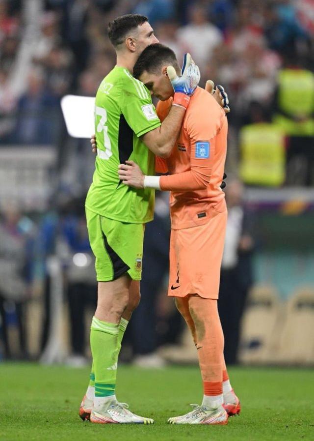 注册入口-【世界杯】梅西传射 曼城前锋2球 阿根廷3比0进决赛