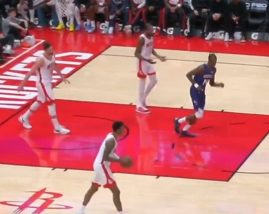 LOL赛事官网-网友：KD是毒瘤&amp;太阳的事在火箭重演 KD：你没进过更衣室怎么知道