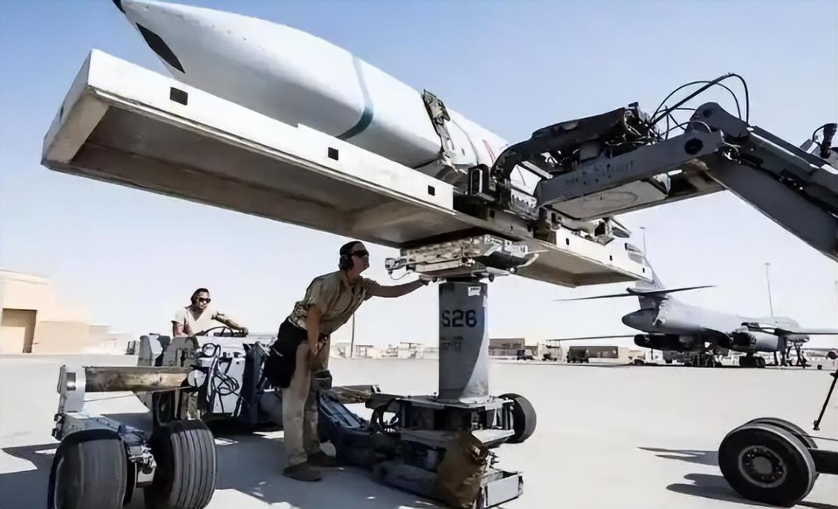 世界赛直播-一发瘫痪全美？美专家急喊中国停手，自己玩了60年却不让中国碰！