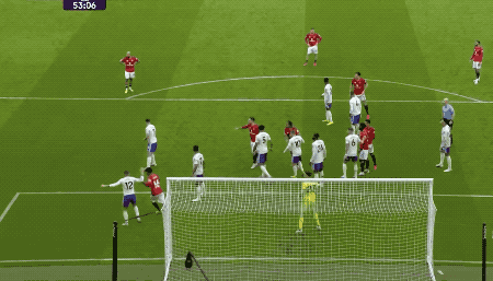 世界赛直播-豪门悲喜夜：曼联3-1维拉跻身前3 利物浦1-1惨遭热刺绝平 巴萨5-2